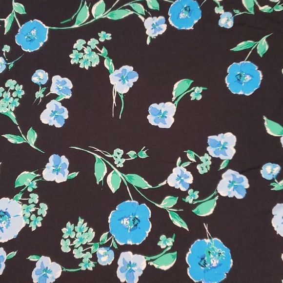 Susan Graver Printed Liquid Knit Top with Ruffle Trim‎ Floral Shirt Size Large - Picture 6 of 10